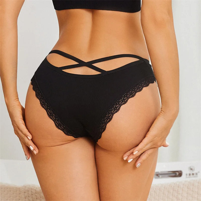 Calcinha Feminina Algodão Cintura Baixa em Renda