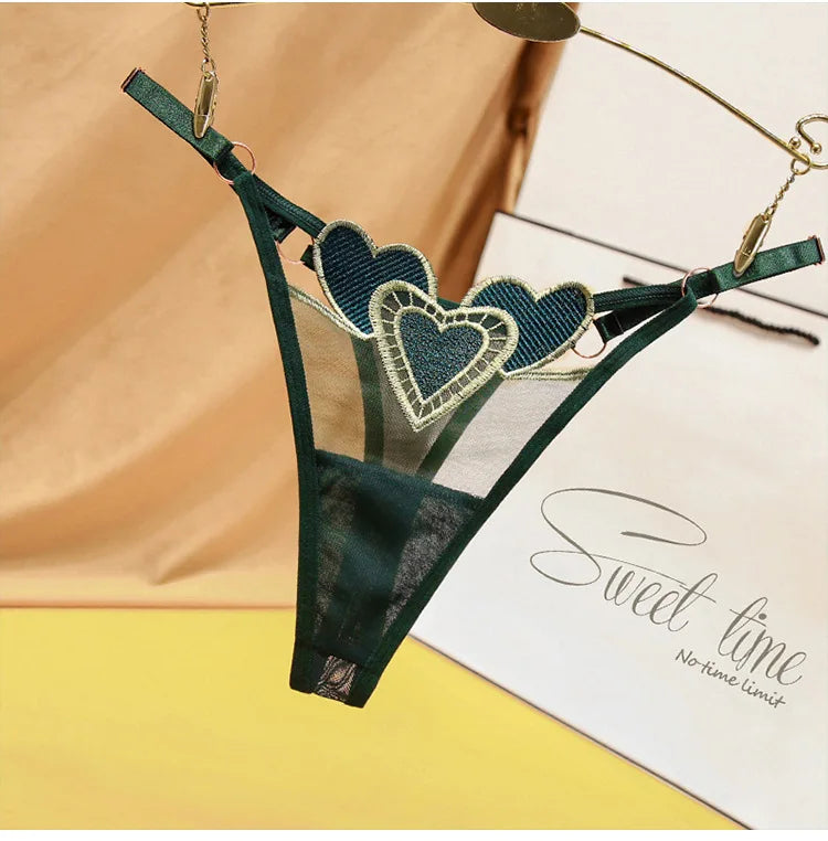 Lingerie Sexy Coração Bordado Cintura Baixa