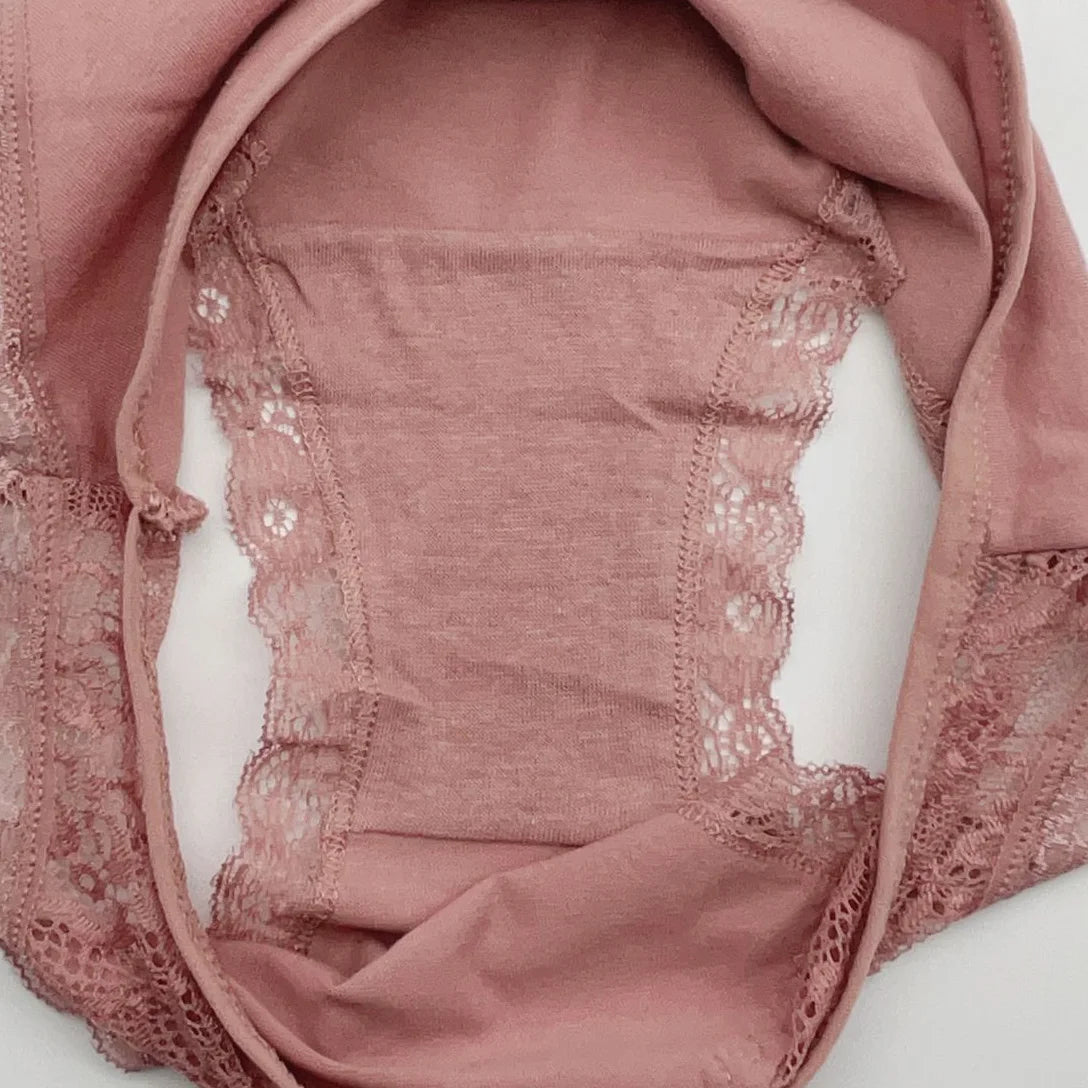 Calcinha Feminina Renda Sexy em Algodão Delicado