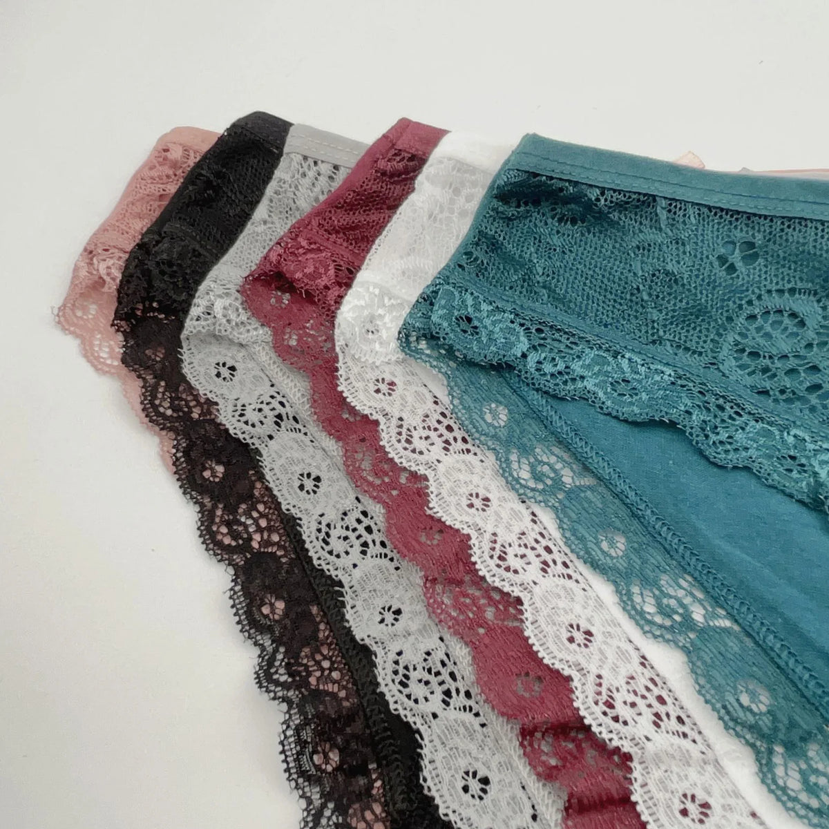 Calcinha Feminina Renda Sexy em Algodão Delicado